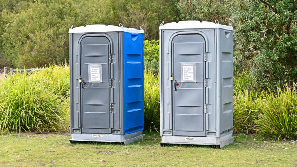 Best Long-Term Portable Toilet Rental  in Lewistown, IL