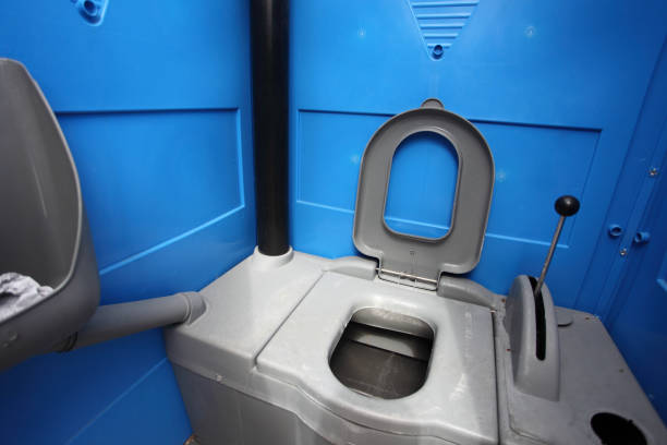 Best Portable Toilet Waste Disposal  in Lewistown, IL